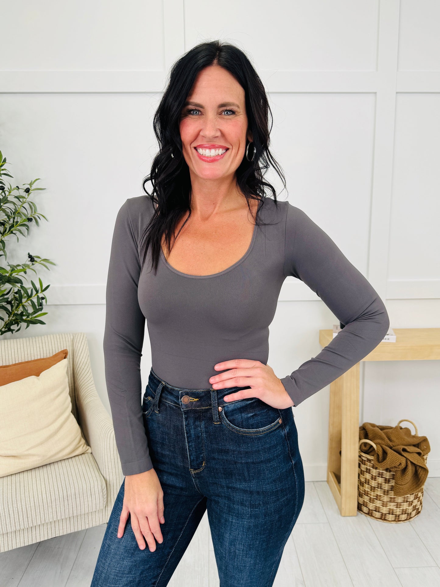 Seamless Body Contour Long Sleeve Shapewear Bodysuit in Multiple Colors!