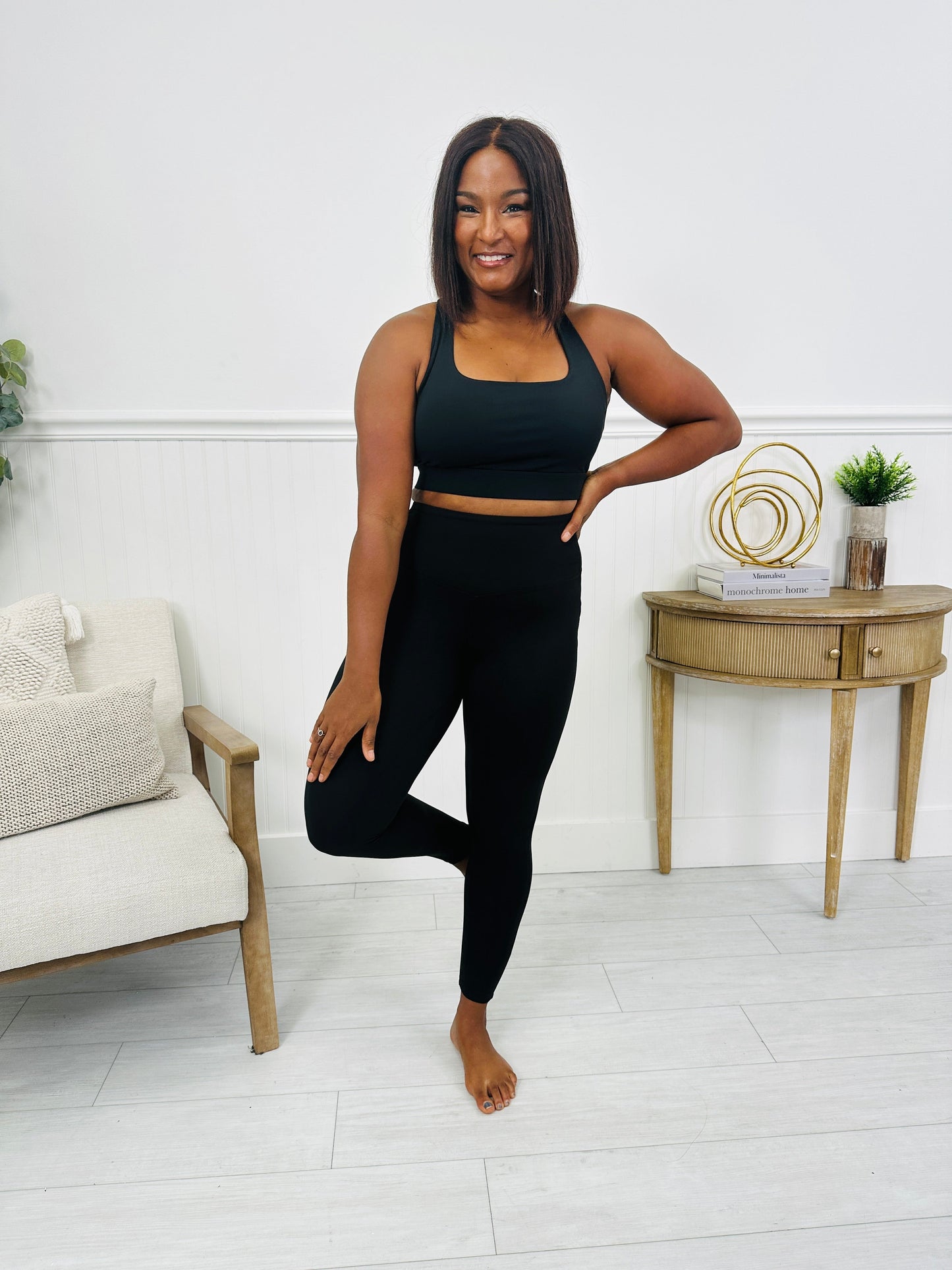 Moves Like Midnight Leggings in Multiple Colors!