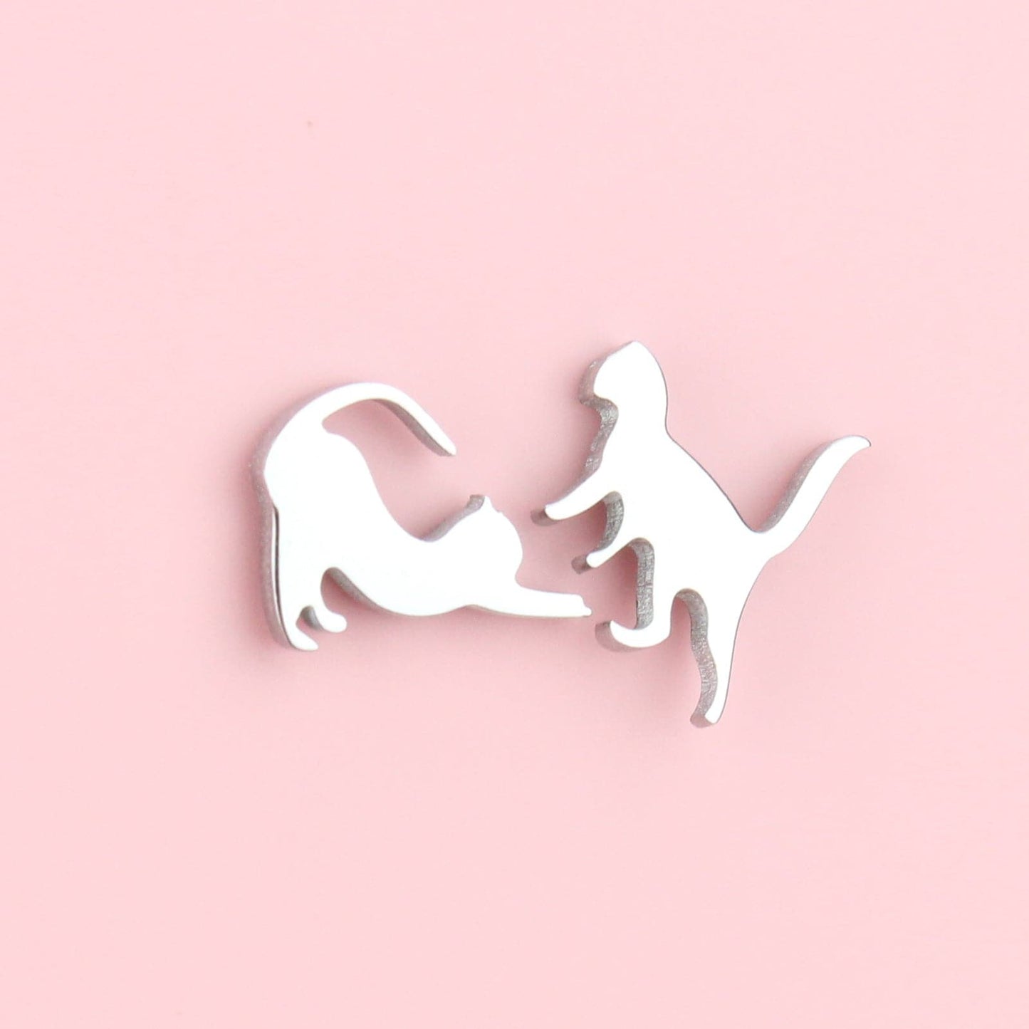 Big Stretch Cat Stud Earrings