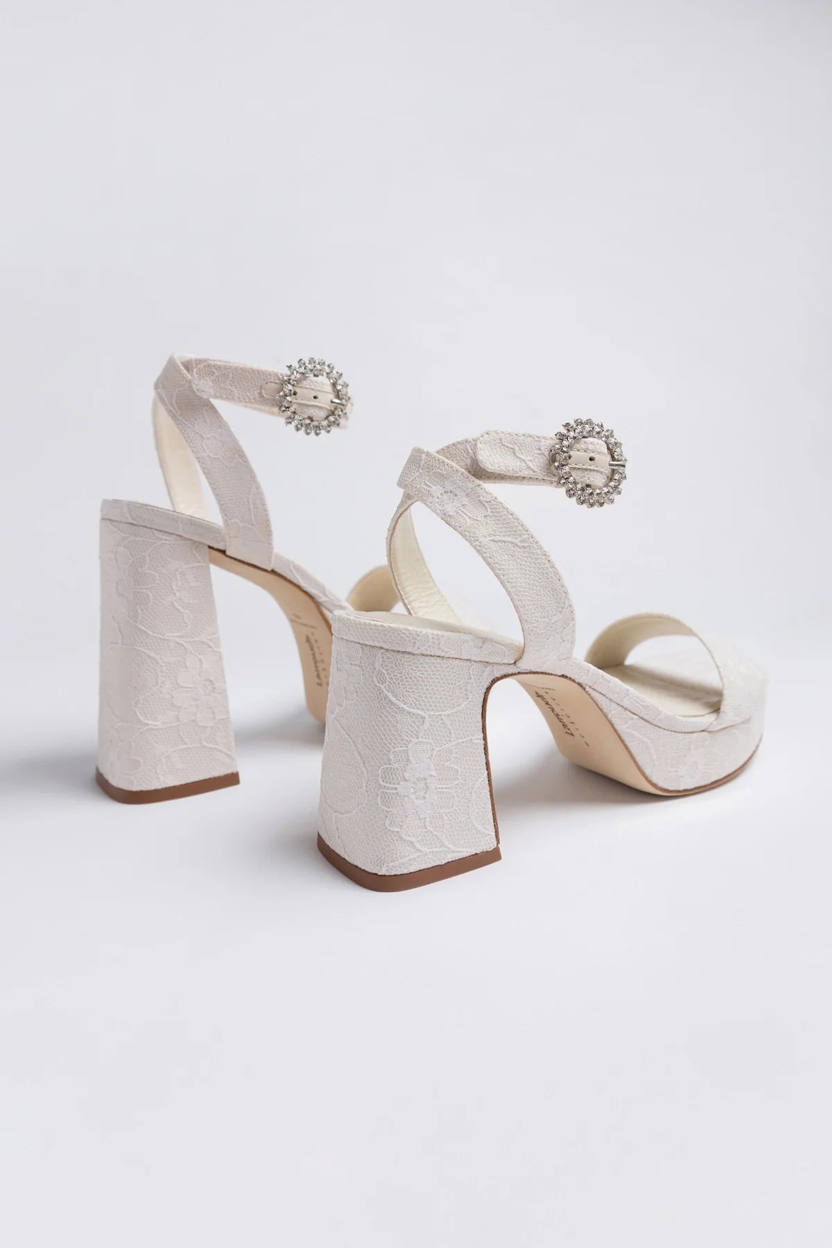 Larroudé x Markarian: Dolly Low Sandal White Lace