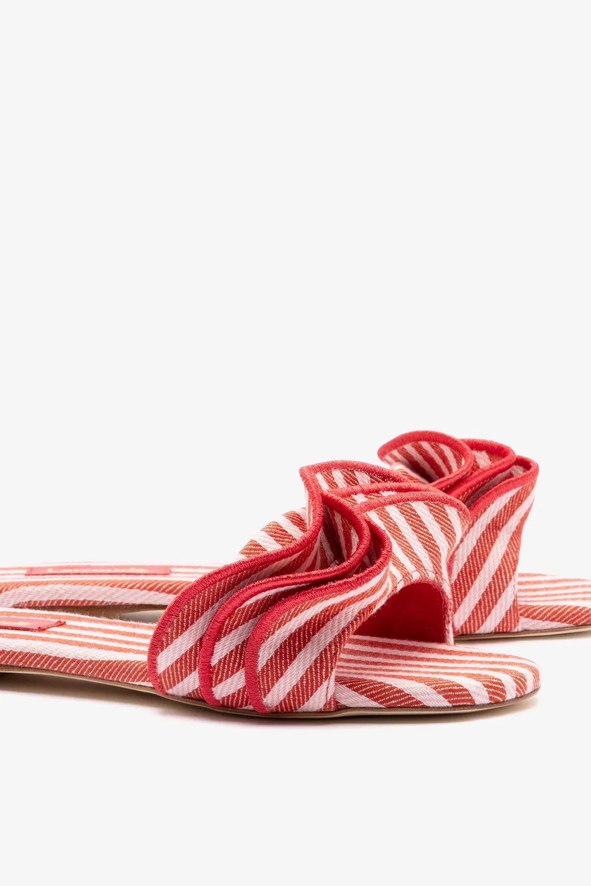 Ivy Ruffle Flat Carmine Striped Canva