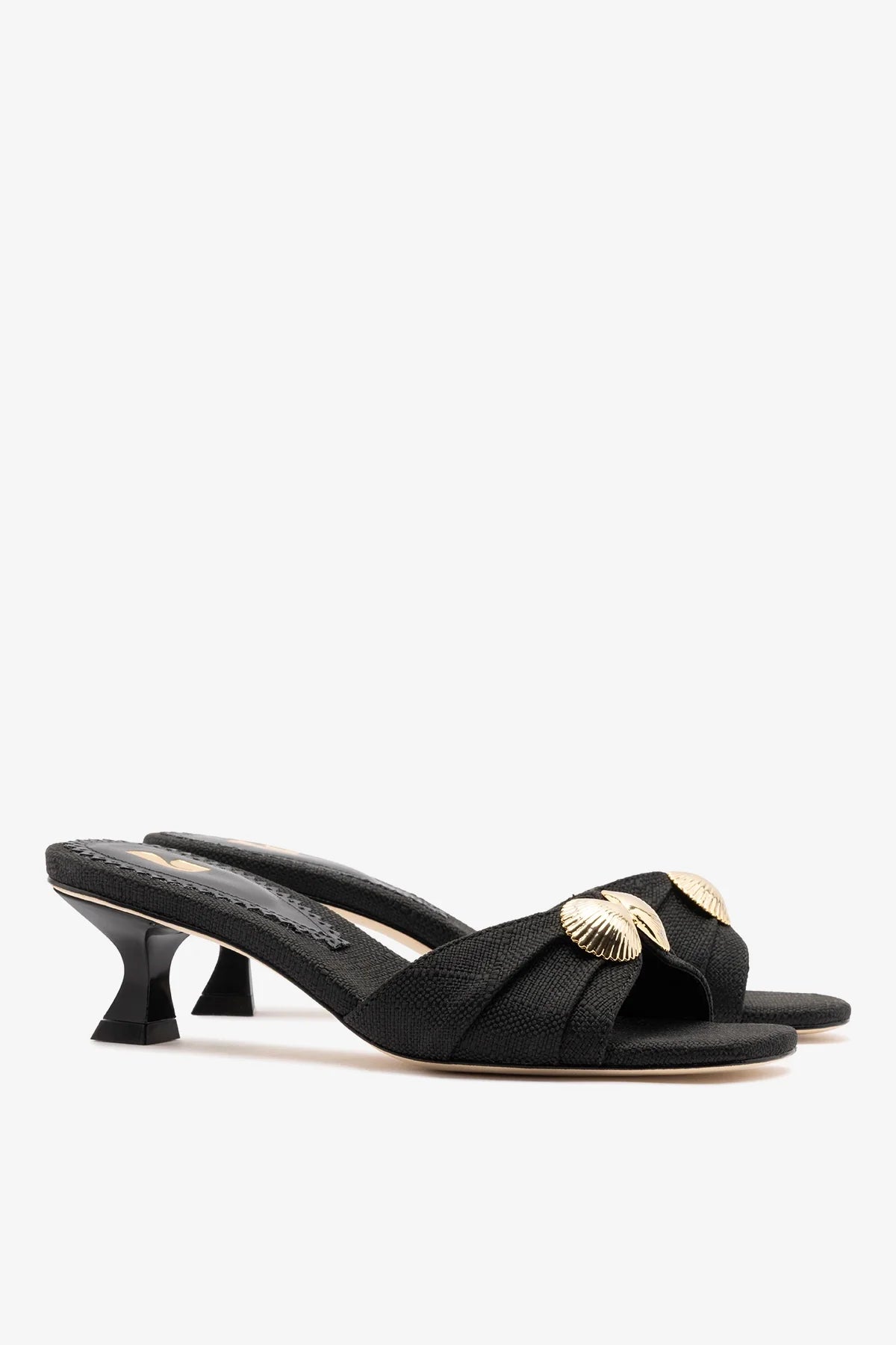 Coquile Mule Black Raffia