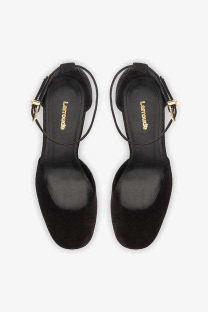 Ari Pump In Black Suede