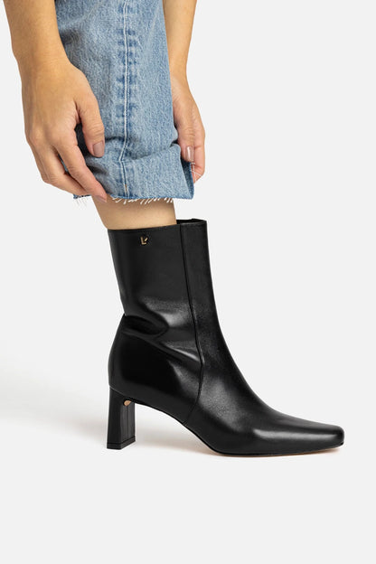 Alexis Bootie In Black Leather