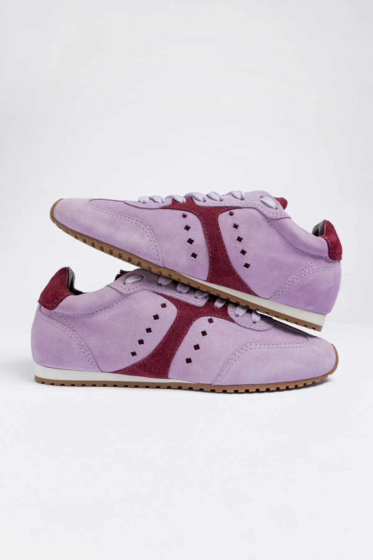 Stella Sneaker Iris Suede