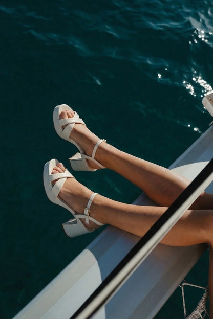 Bianca Low Sandal In Ivory Leather
