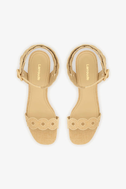 Dolly Broderie Low Sandal In Beige Raffia