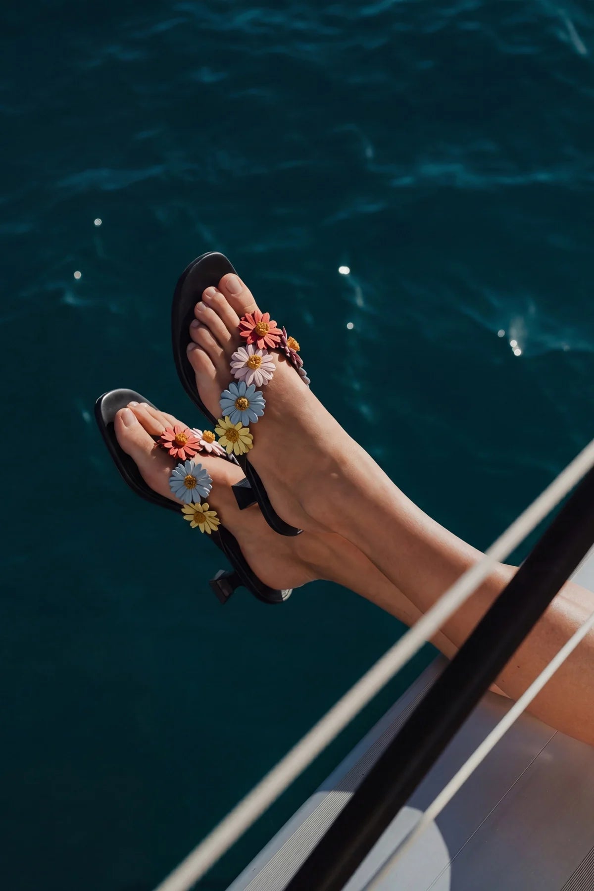 Fiore Thong Sandal Black Leather