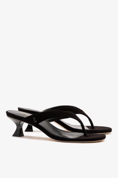 Gaia Low In Black Leather