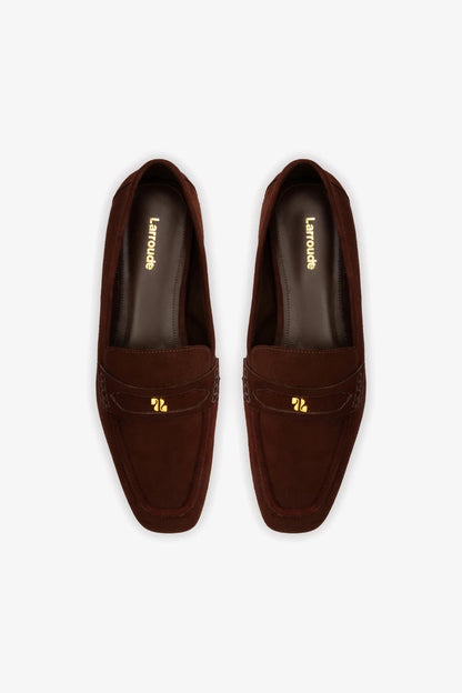 Suki Flat Loafer In Brown Suede
