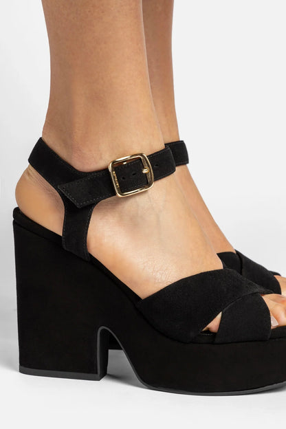 Cher Sandal In Black Leather