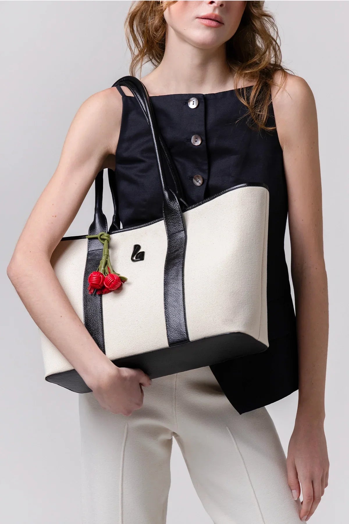 City Tote Bag Natural Canvas and Black Leather