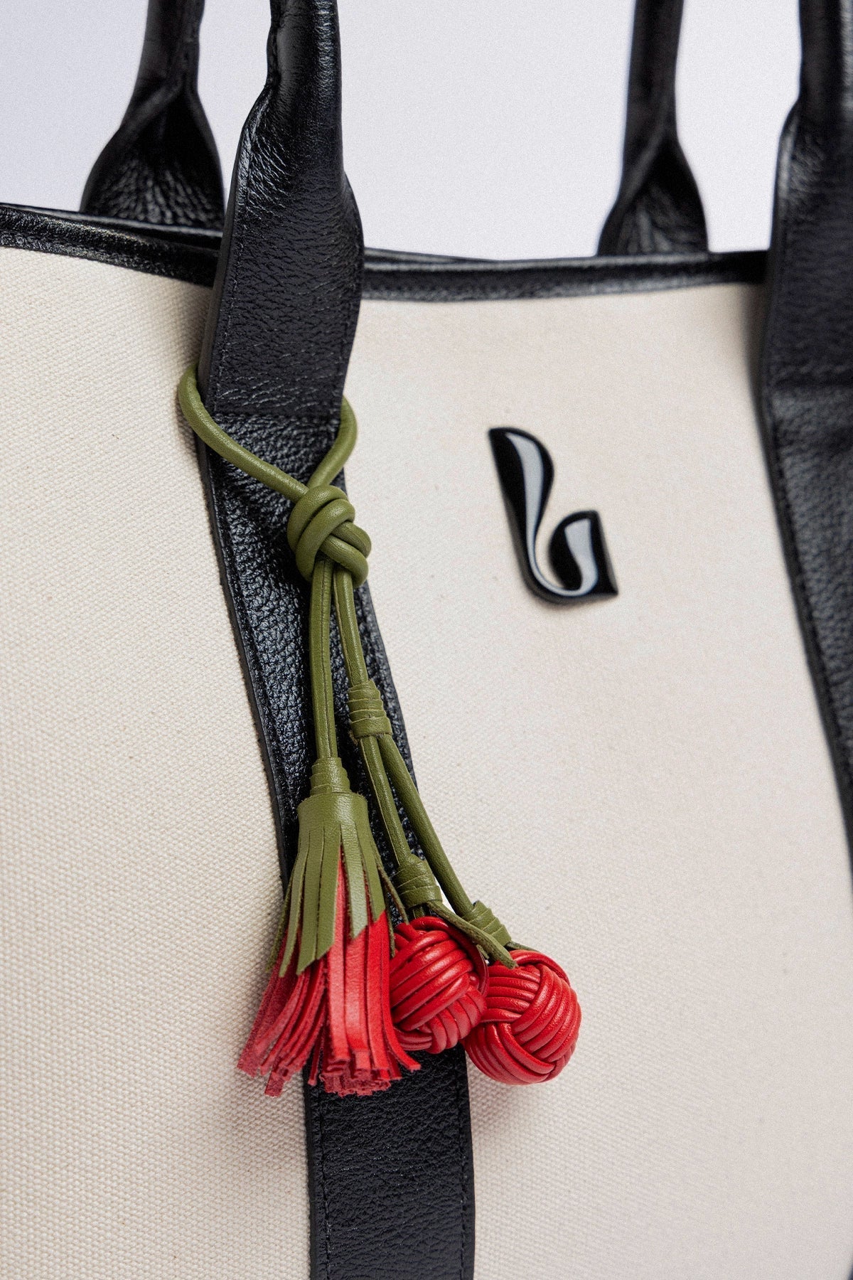 City Tote Bag Natural Canvas and Black Leather