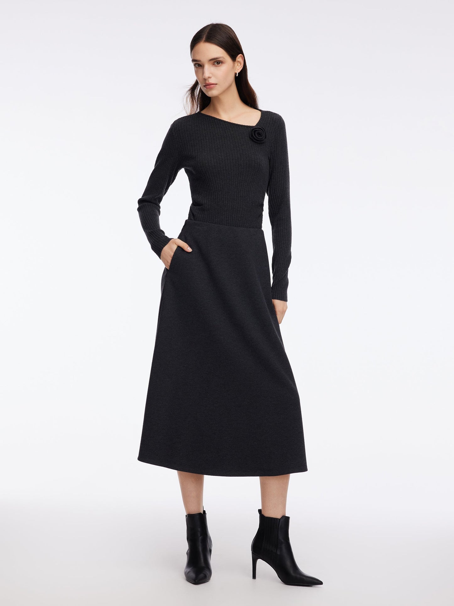 Asymmetrical Hem Knit Scarf Top And A-Line Skirt Two-Piece Set With Detachable Flower